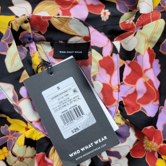 WHO WHAT WEAR Bohemian Garden floral top - Picture 11 of 15
